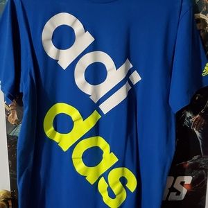 Adidas T-Shirt